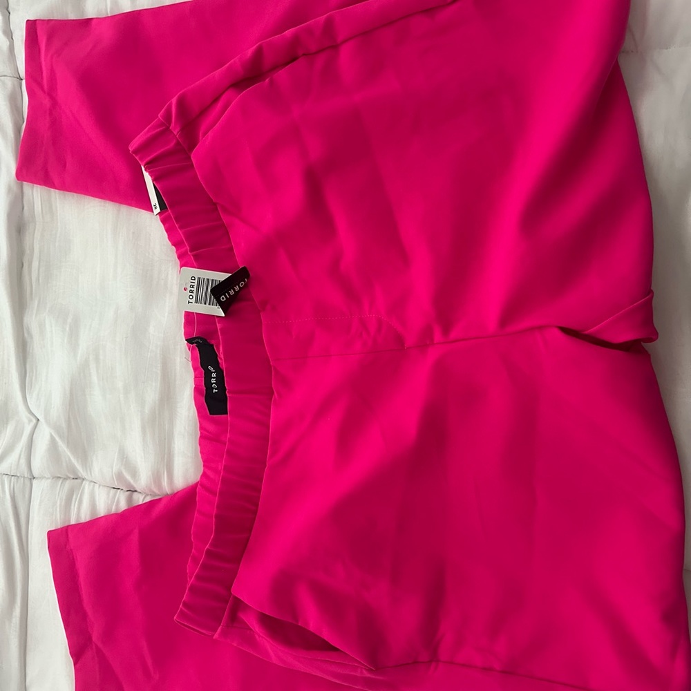 Torrid Hot Pink Leggings